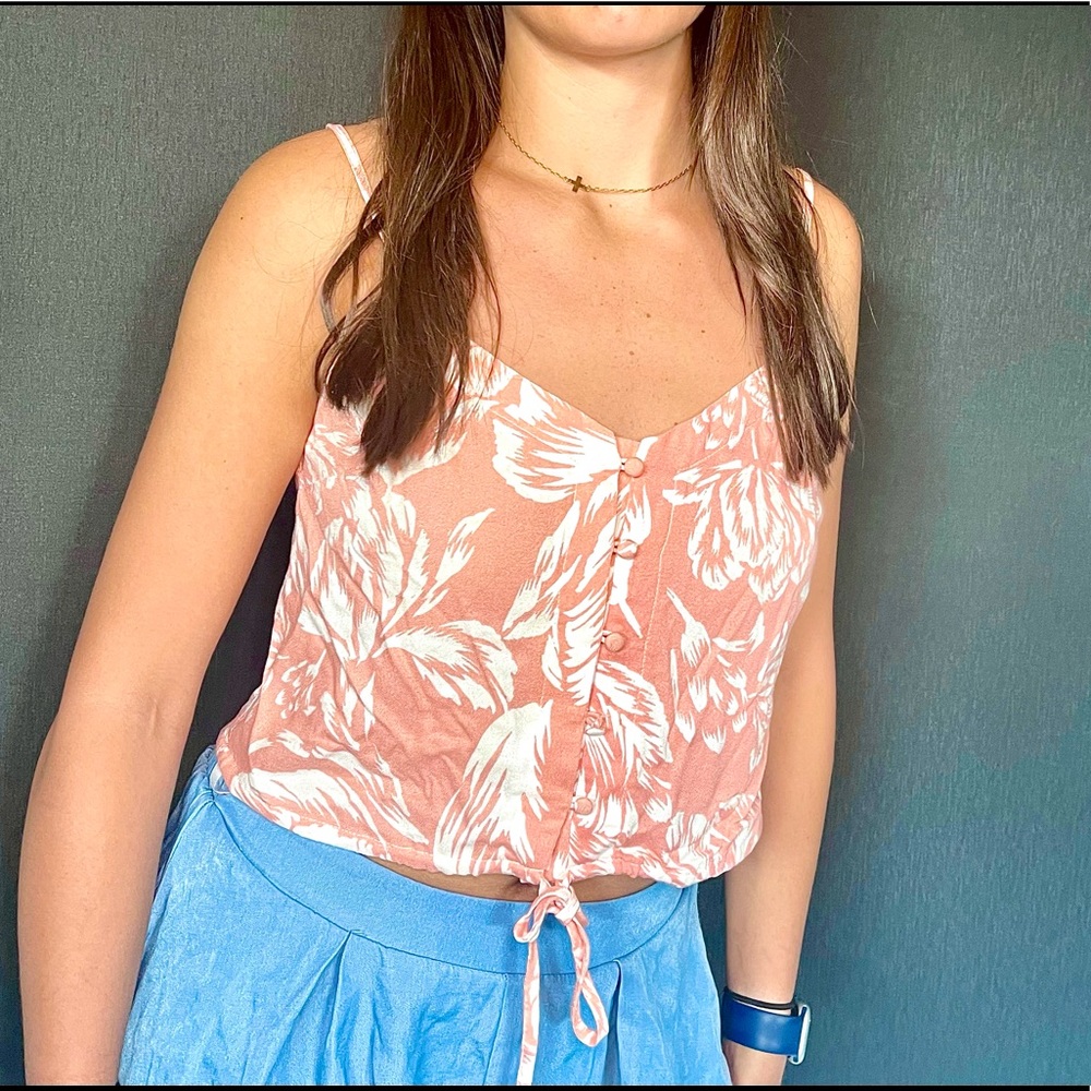 A Peachy Coral Crop MINKPINK Summer Tank Top
